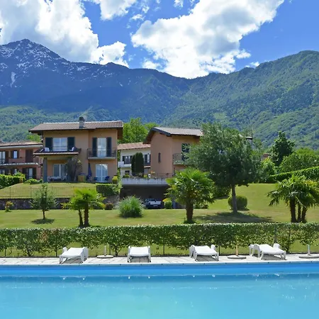 Iris Casa de Férias Colico